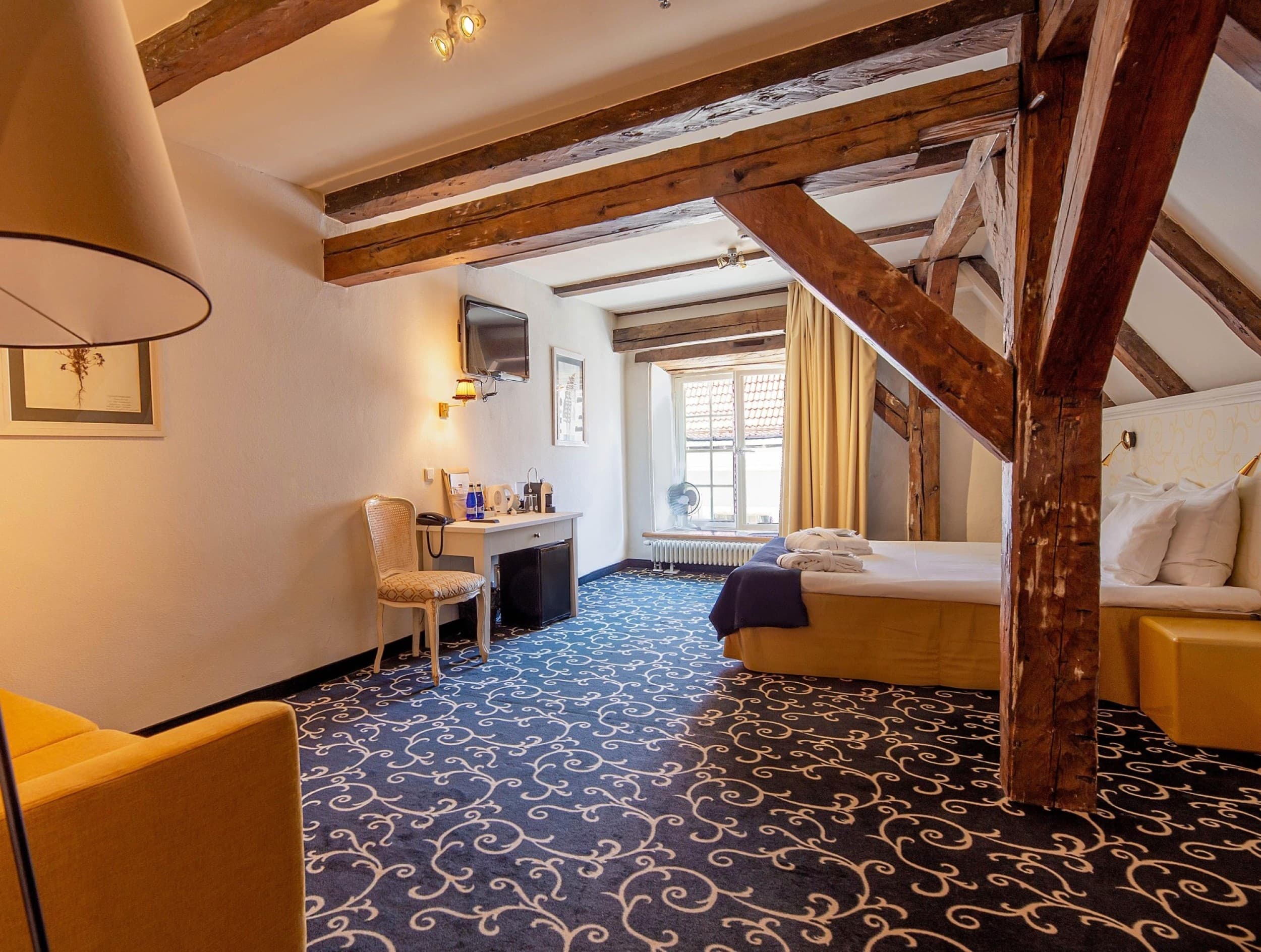 Majoitus kahdelle Meriton Old Town Garden Hotellin Deluxe-huoneessa (1 yö) | Viro