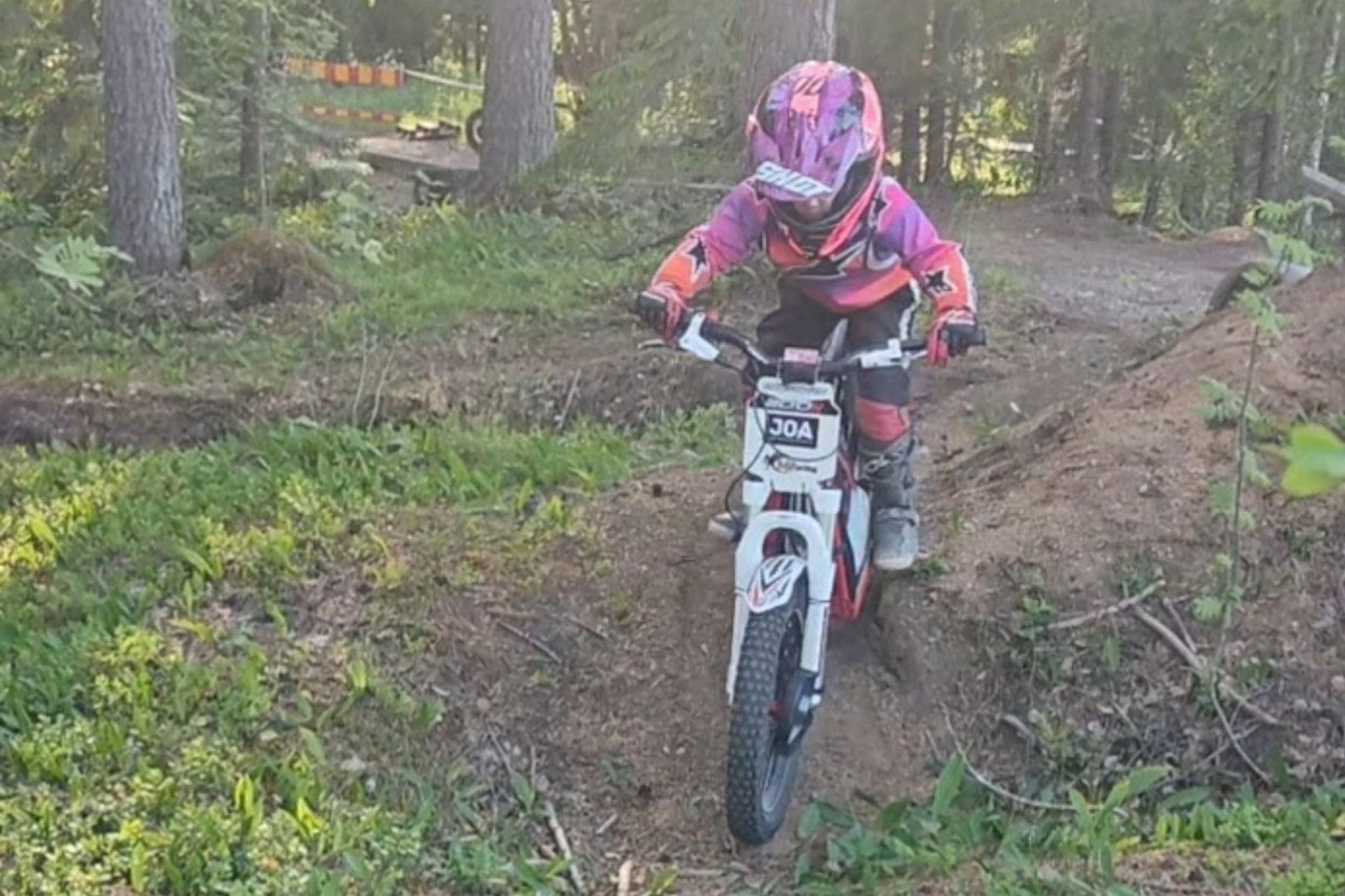 Junior trial ajoelämys | Vantaa | Kirkkonummi | Elamyslahjat