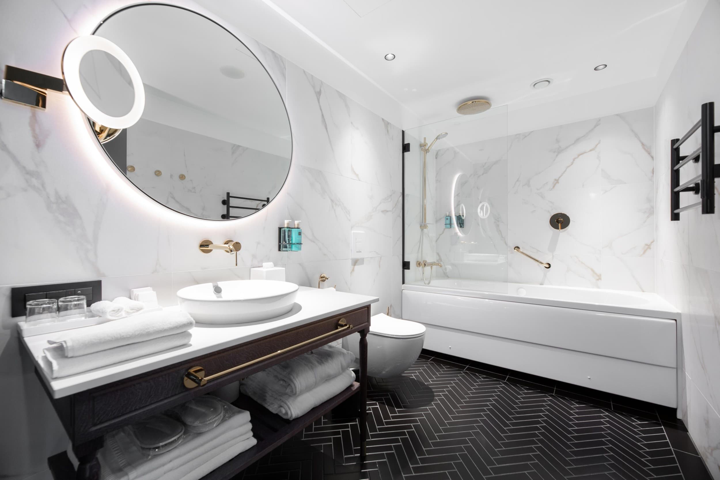 Majoituspaketti ylellisessä Mövenpick Hotellissa | Tallinna