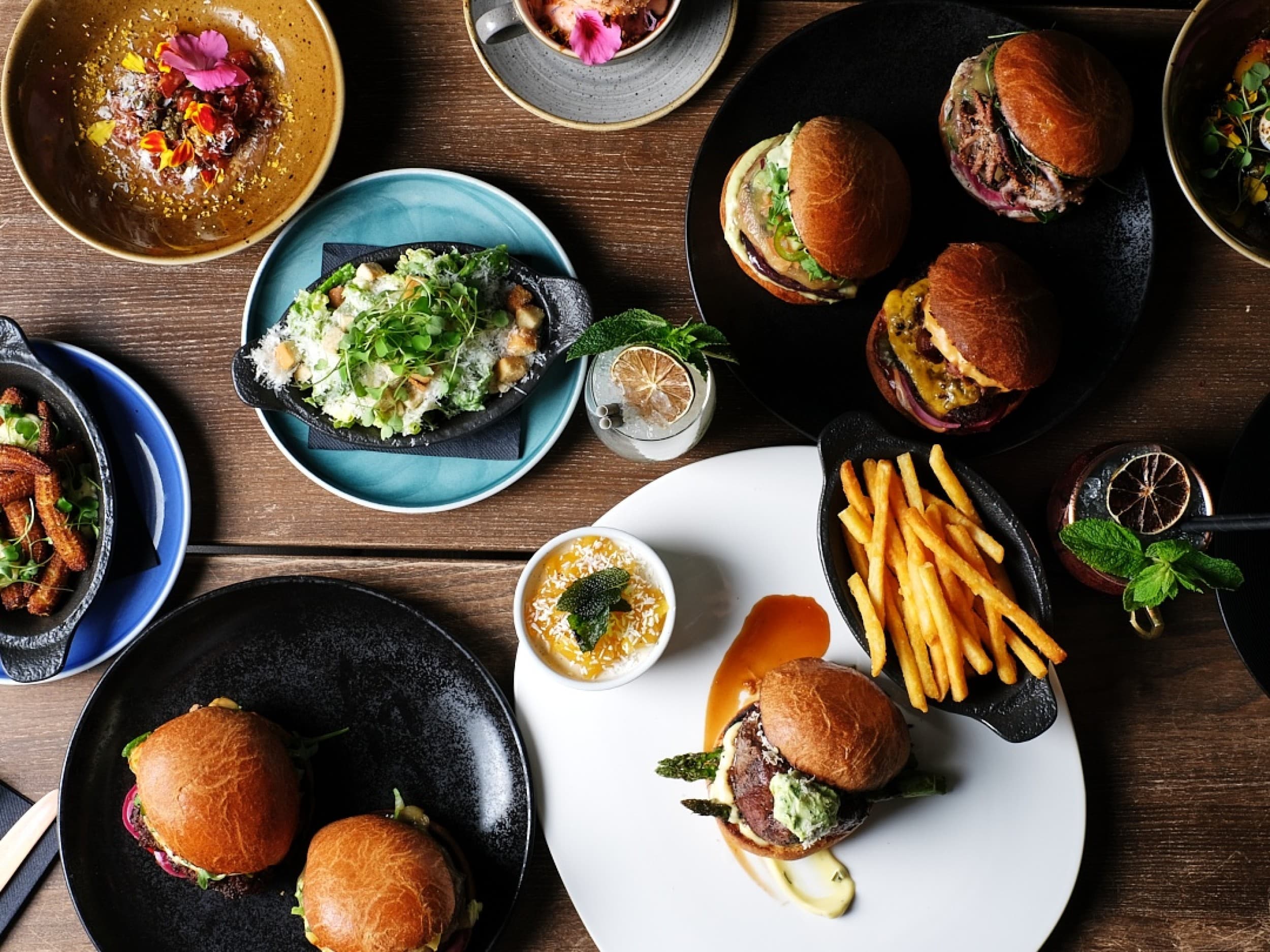 Signature tasting menu + wine pairing yhdelle | Helsinki