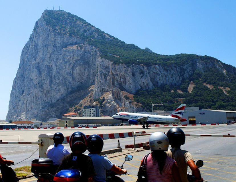 Lentosimulaattori - Maailman vaarallisimmat lähestymiset | Vantaa