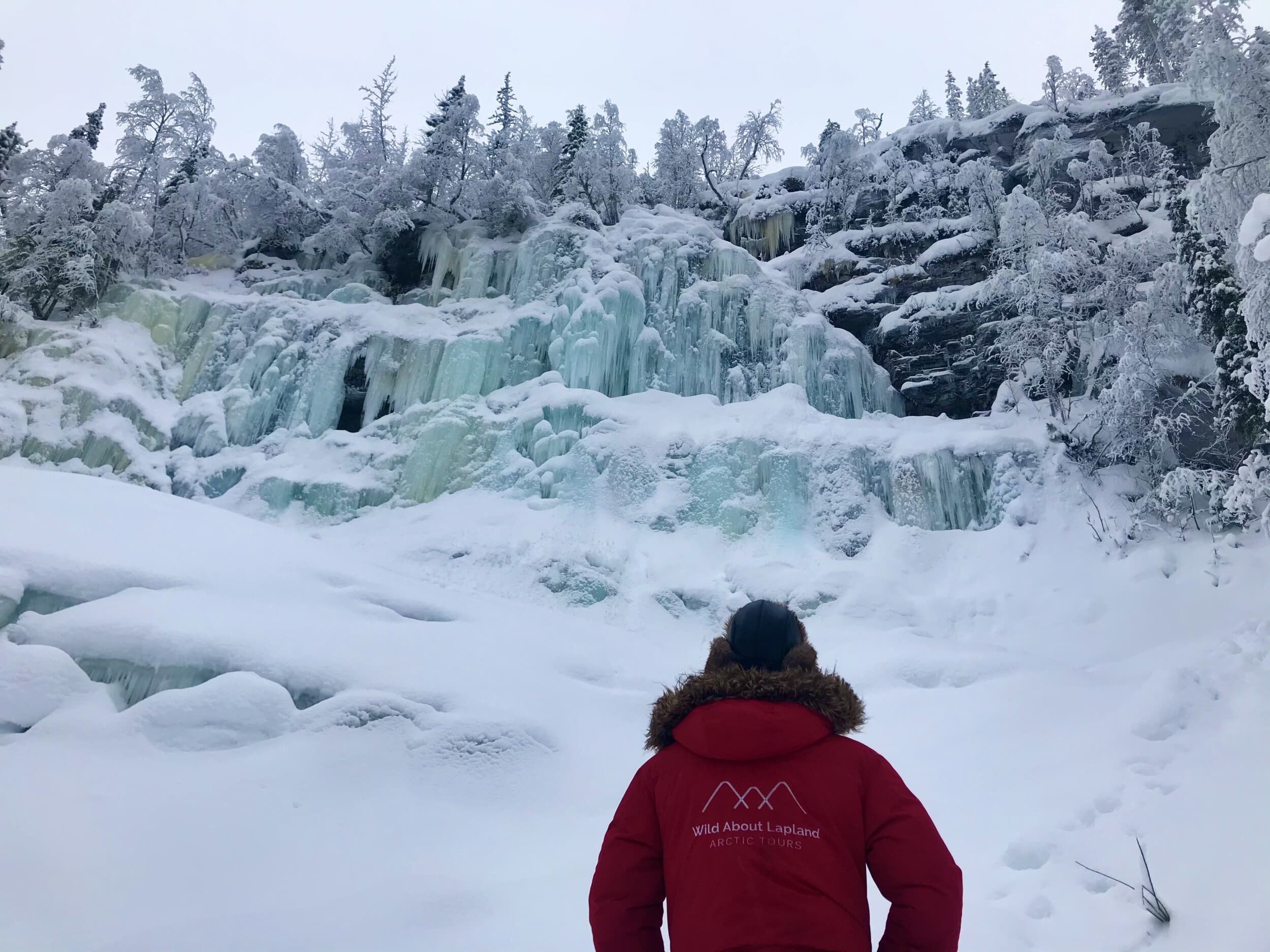 Korouoman jäätyneet vesiputoukset -retki kahdelle | Rovaniemi | Elamyslahjat