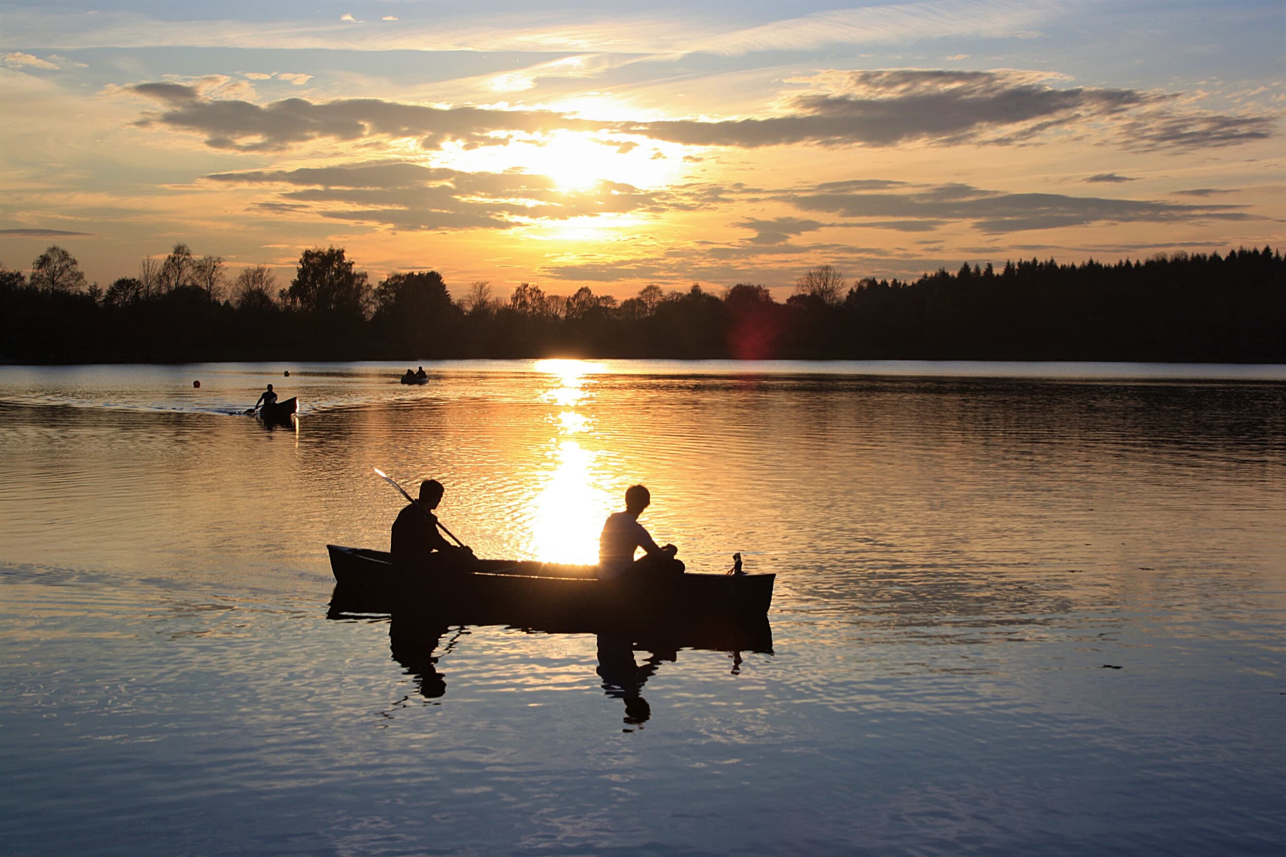 Kanoottiretki kahdelle keskiyön auringon alla | Rovaniemi | Elamyslahjat