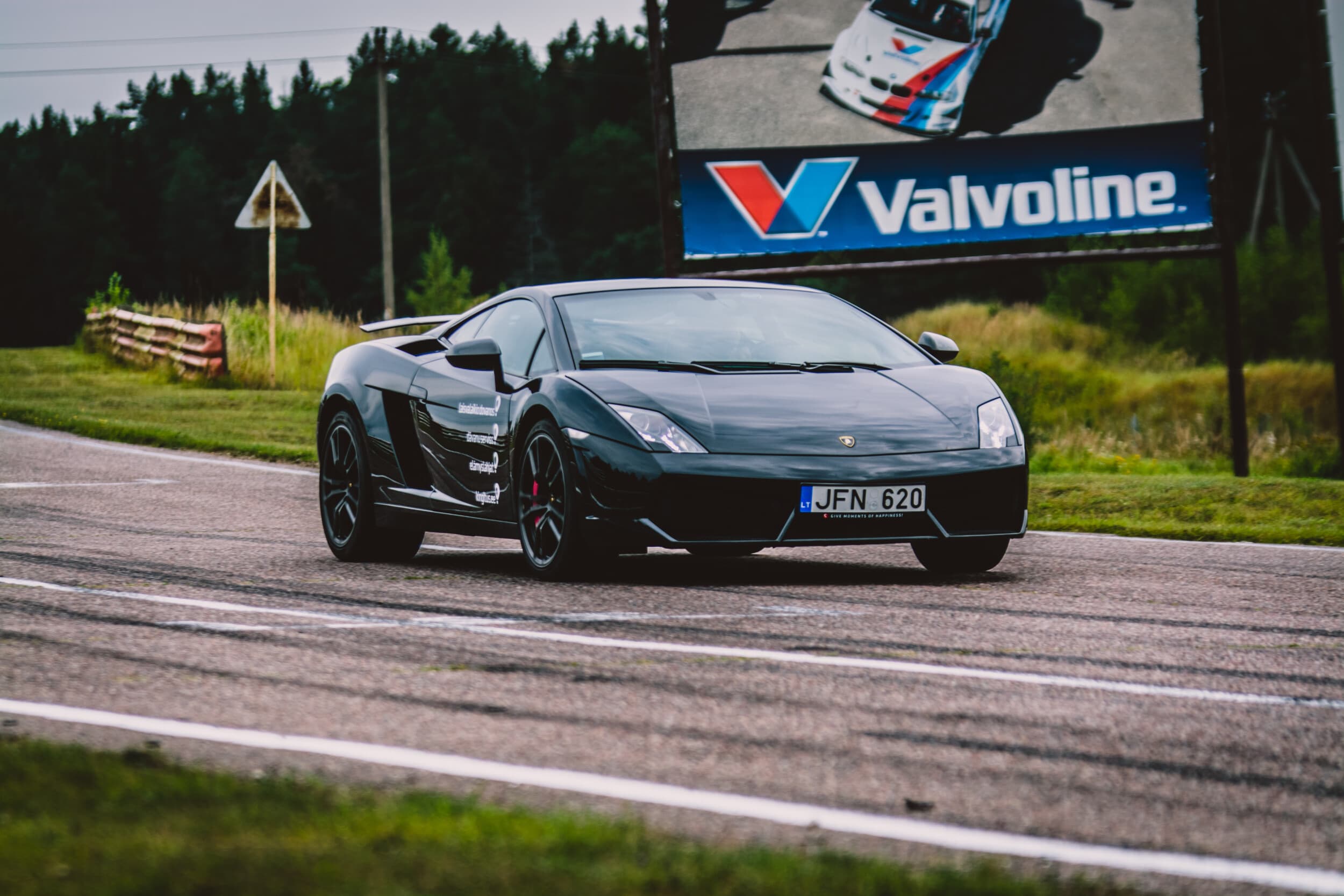 Lamborghini -kyyditys | Alastaro | Elamyslahjat
