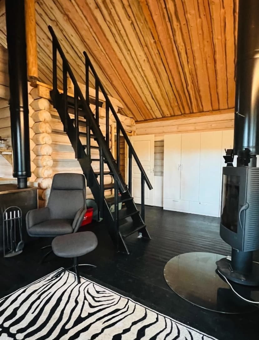 Täysihoidollinen majoitus erämökissä kuudelle viikonloppuna (2 vrk) | Ivalo