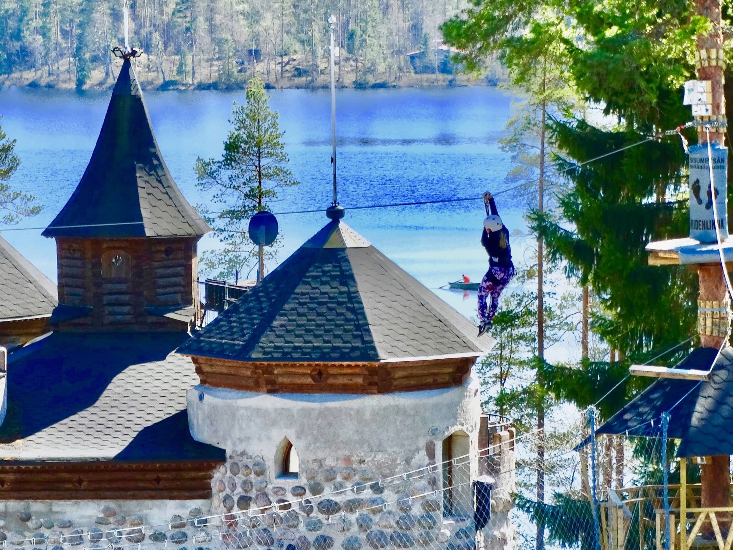 Seikkailuliput kahdelle - Elämyspuisto Hiidenlinna Park Resort | Somero | Elamyslahjat
