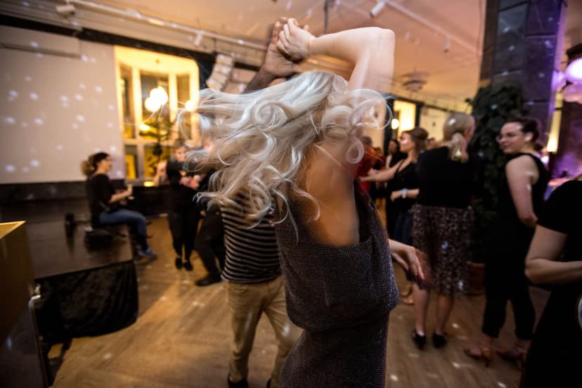 Salsa tai Bachata -leiri yhdelle - Salsa Academy | Helsinki