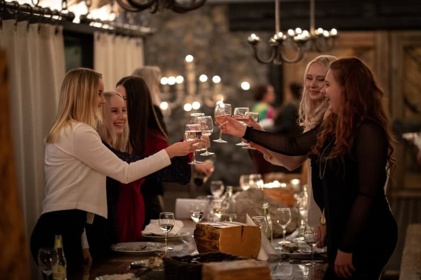 Rautasauna – Rentoa yhdessäoloa upeissa puitteissa (Ma-To) | Sastamala