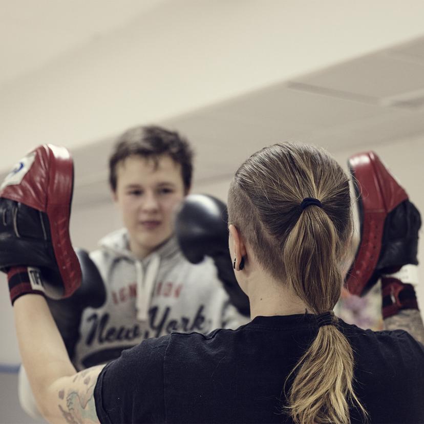 Nyrkkeilyn alkeet yksityisopetuksena kolmelle | Espoo