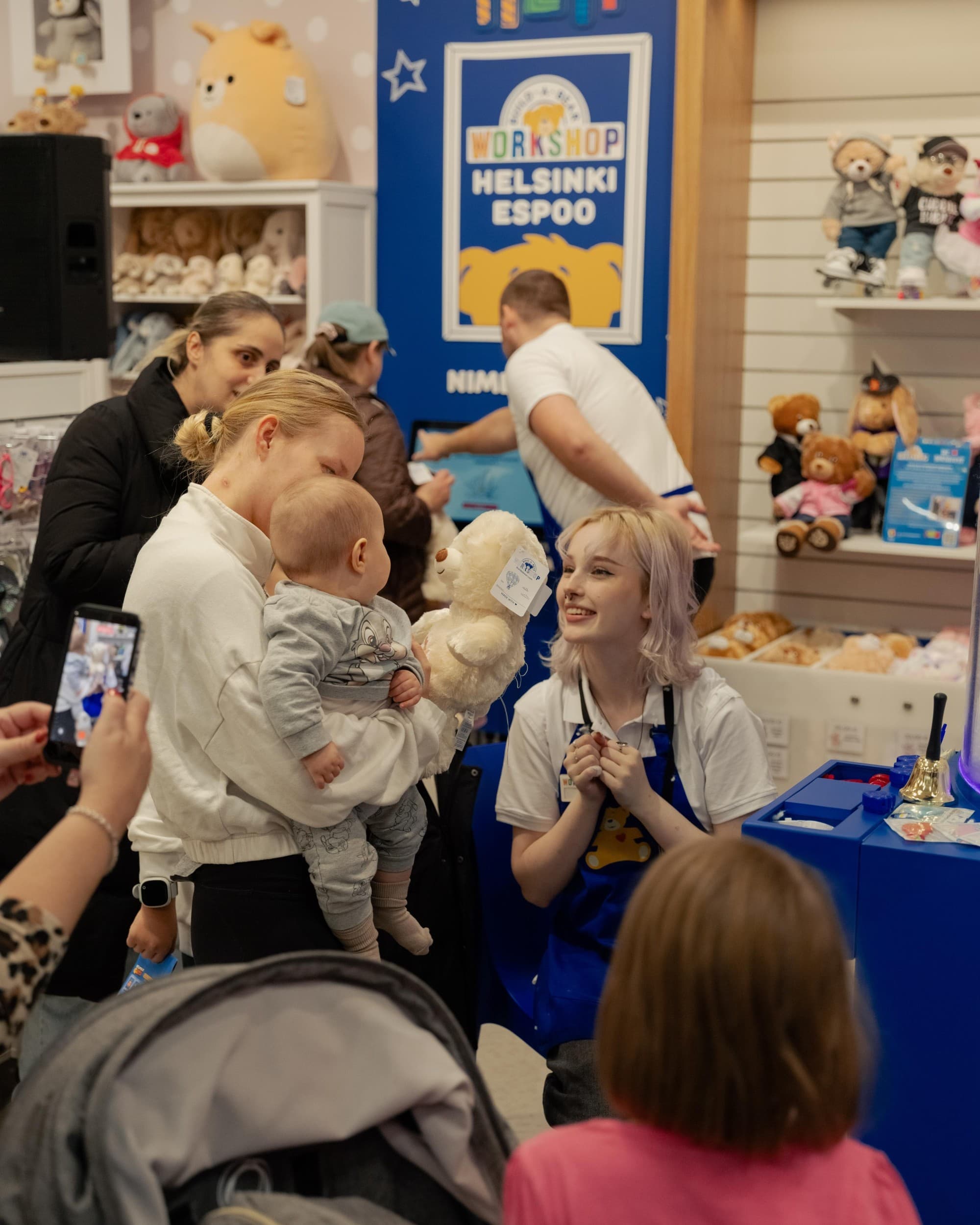 Luo oma Build-A-Bear-pehmolelu – 50€ lahjakortti | Helsinki | Espoo