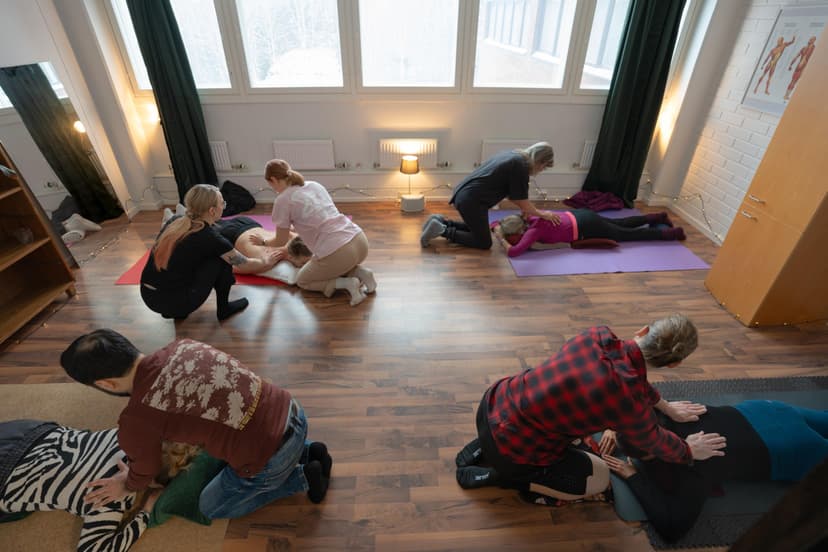 Hierontatyöpaja kuudelle | Helsinki